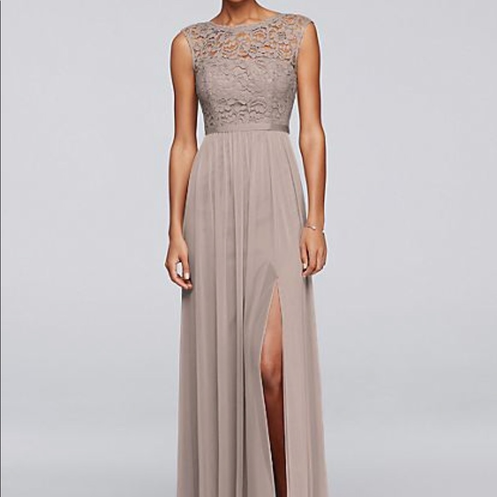 David’s Bridal Bridesmaid Dress F19328